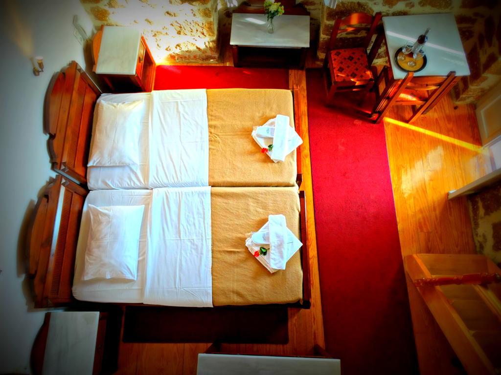 Akrotainaritis Yerolimin Zimmer foto